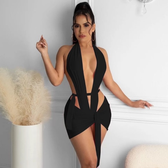 Fashion Nova Other - Diva boutique black swimsuit outfit